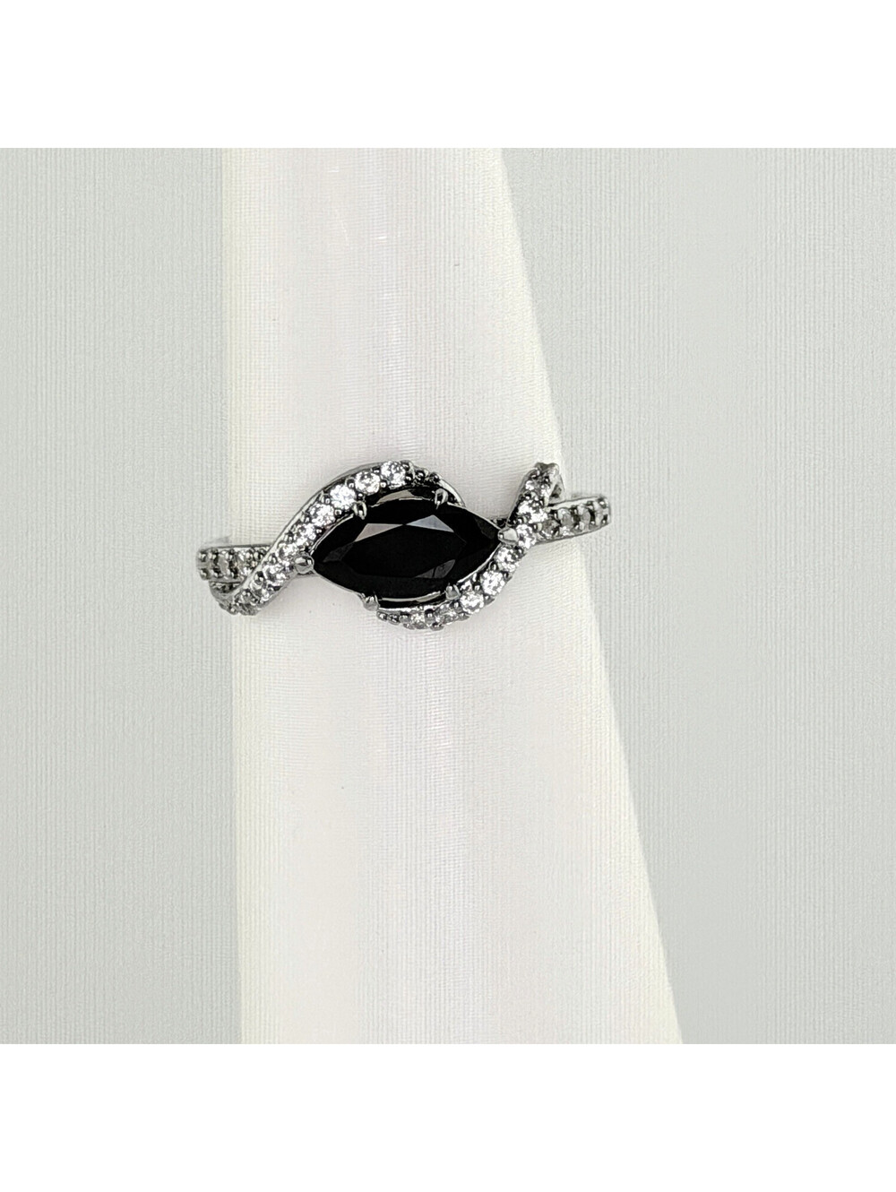 Bomb Party Ring Size 9 "A Seabird's Lullaby" Black Onyx on Hematite RG86099